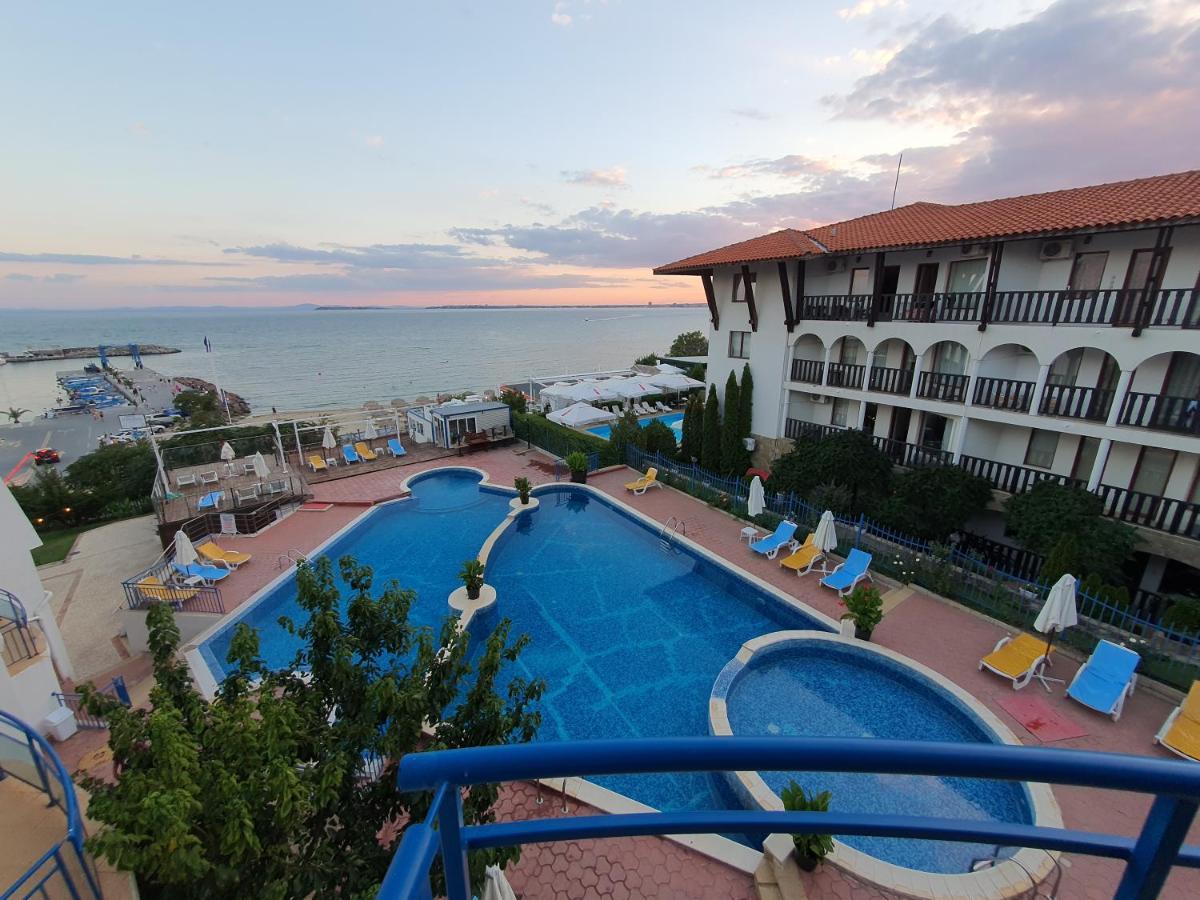 Sveti Vlas Marina Beach Apartment - Vega Village Ngoại thất bức ảnh